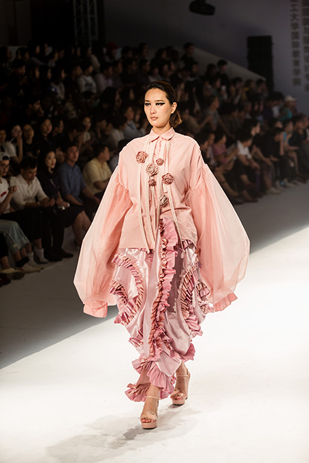 每年最受企业关注的mk官方网站_mk（中国）服装秀开场了！