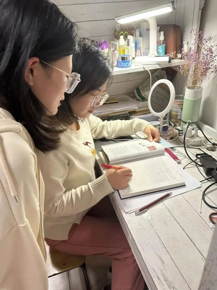 c9acd765955b96eb19fbdf659c051588.jpg c9acd765955b96eb19fbdf659c051588.jpg