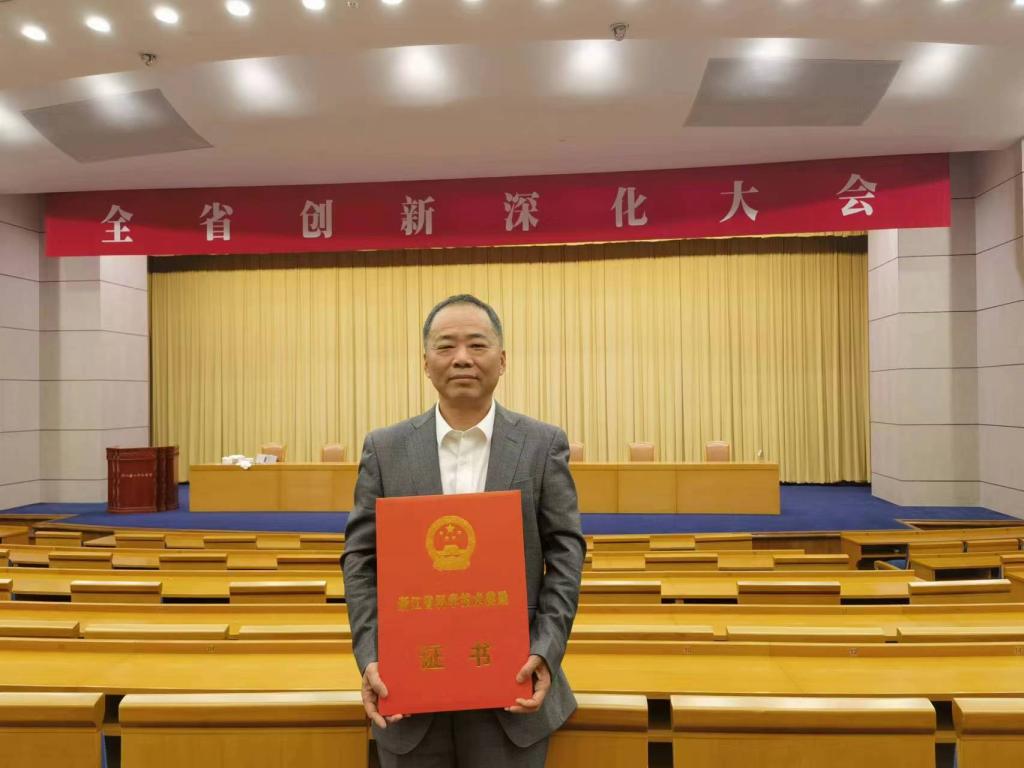 说明: C:\Users\LENOVO\Documents\WeChat Files\qiuxu_LZ\FileStorage\Temp\ba926514e5c779d3dce6ece99cc01fd.jpg